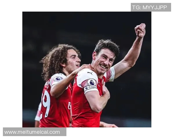 当红足球球星投身战场谱写绿茵之外的铁血传奇