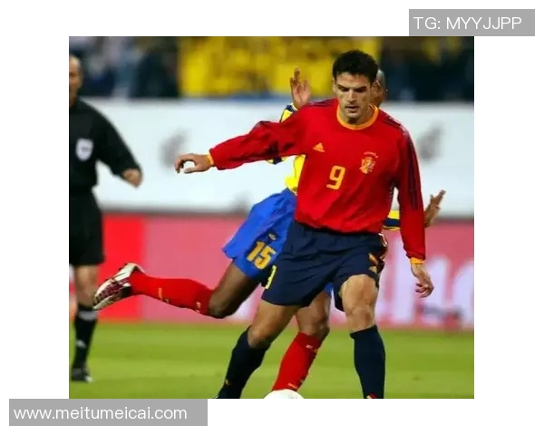 足球场上的巅峰表现：球星们的光芒照耀全场